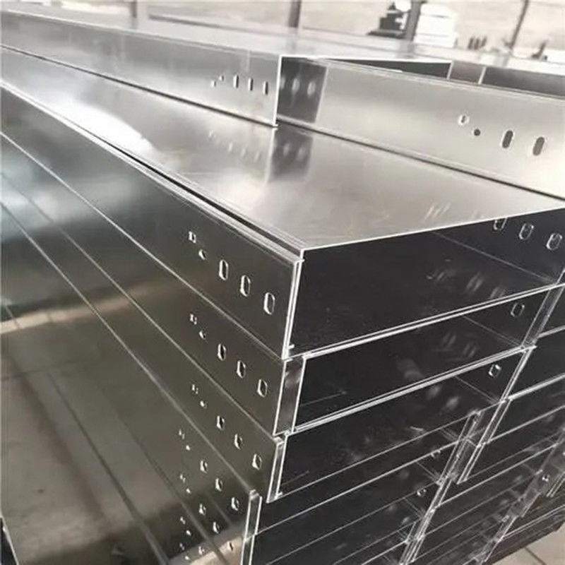 200kg/m Aluminium Basket Tray Corrosion Resistance Bolt khi lắp đặt